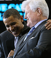 ’Ted’ Kennedy con Obama. | AFP